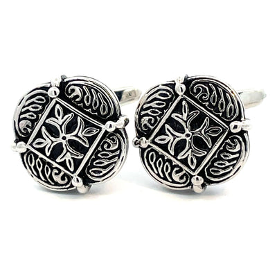 Melmoth Cufflinks: Gothic style