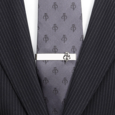 The Mandalorian Cufflinks and Tie Bar Gift Set